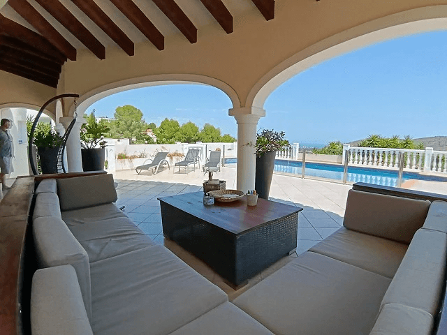 Novedad!! Se vende Villa exclusiva con vistas al mar y golf en La Sella Golf – Pedreguer, Costa Blanca