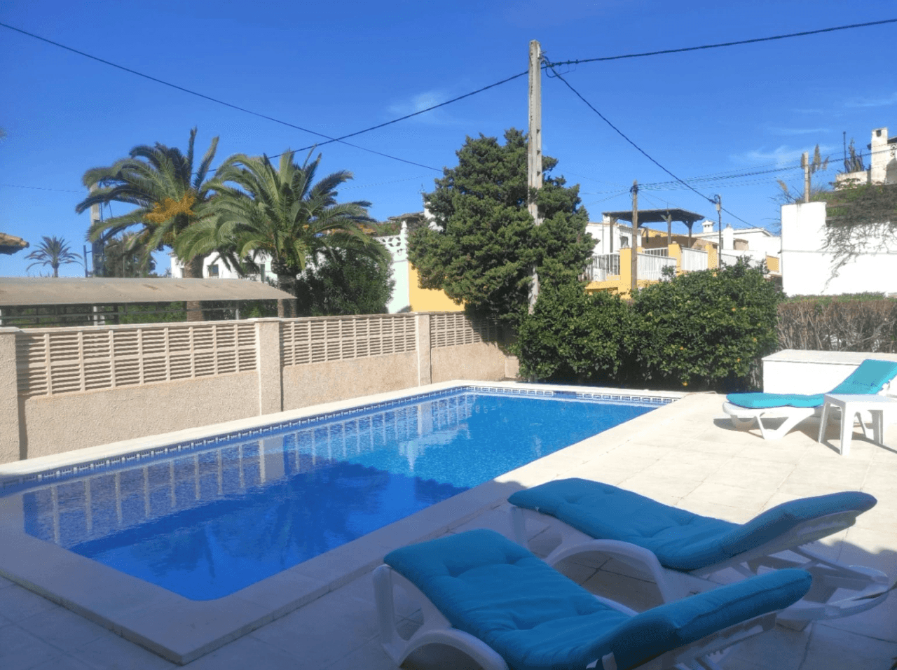 Beach villa with private pool in Oliva
