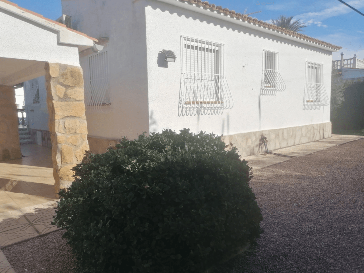 Beach villa with private pool in Oliva