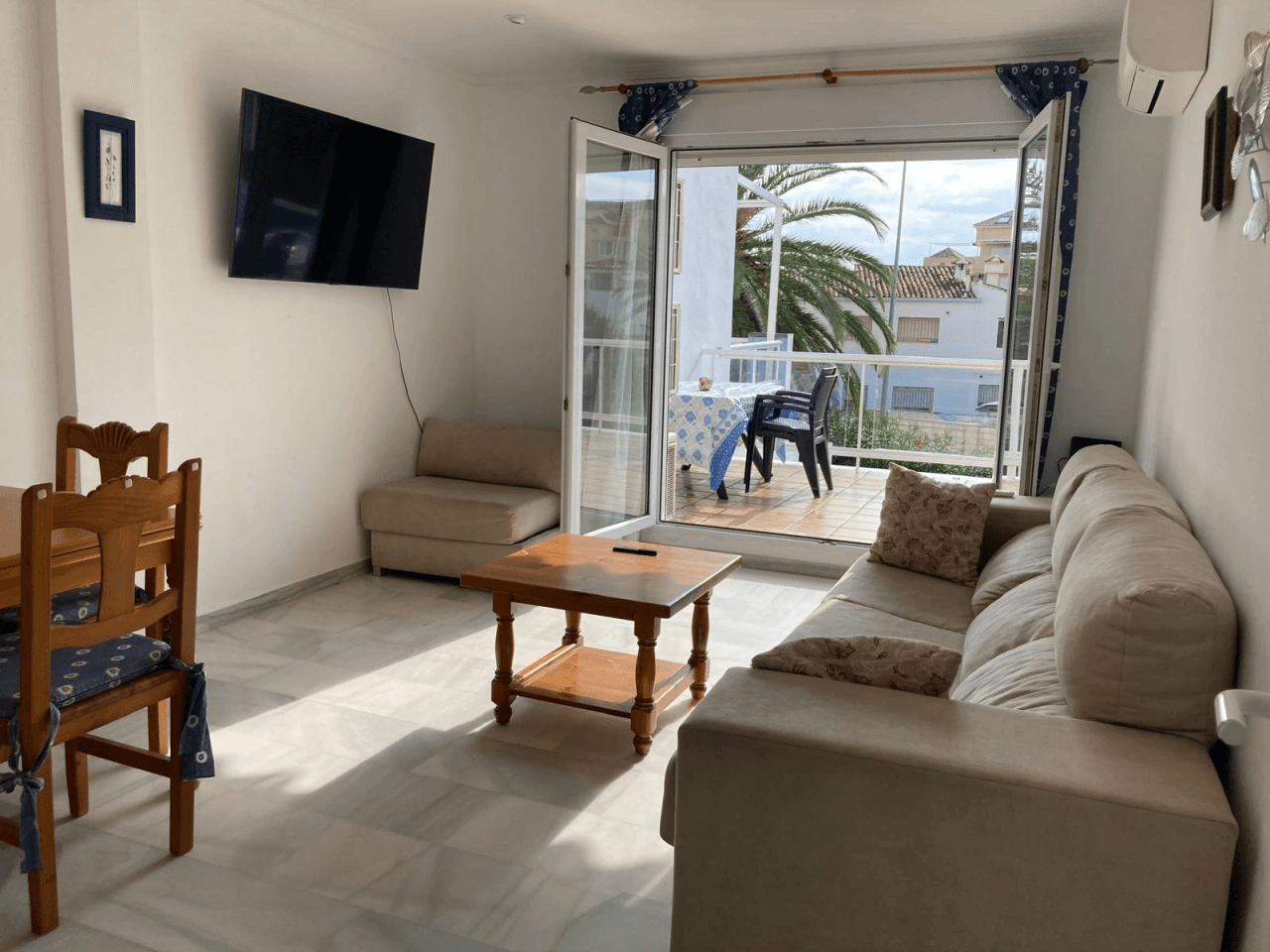 Frontline apartment, Denia