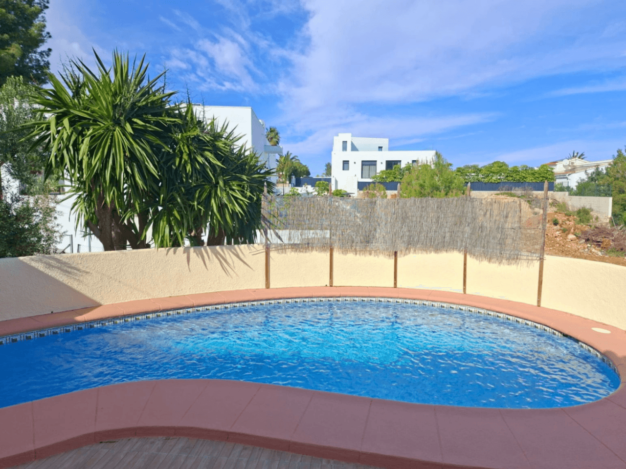 Chalet with sea views in the mountains of Denia