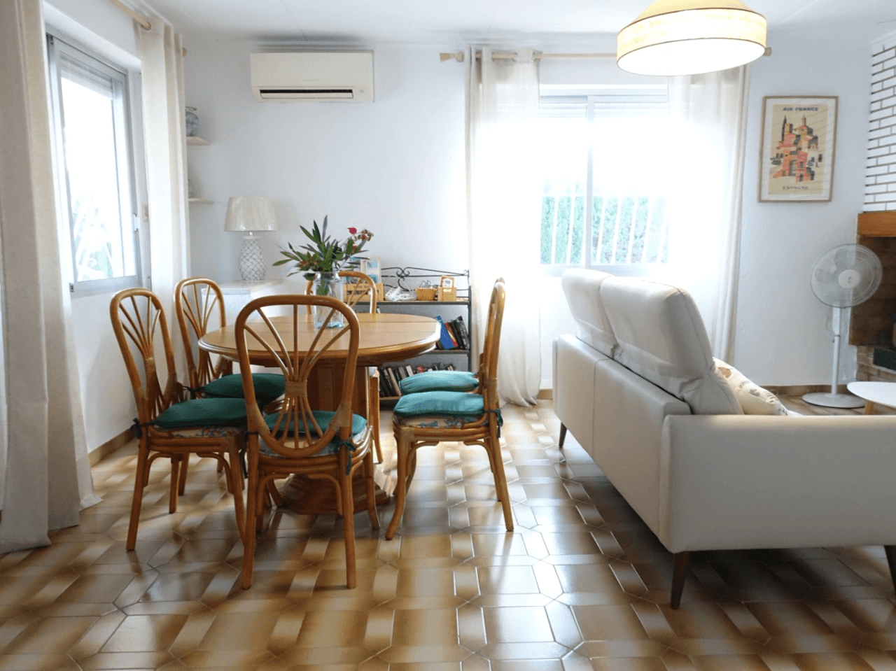 Beach villa with private pool in Oliva