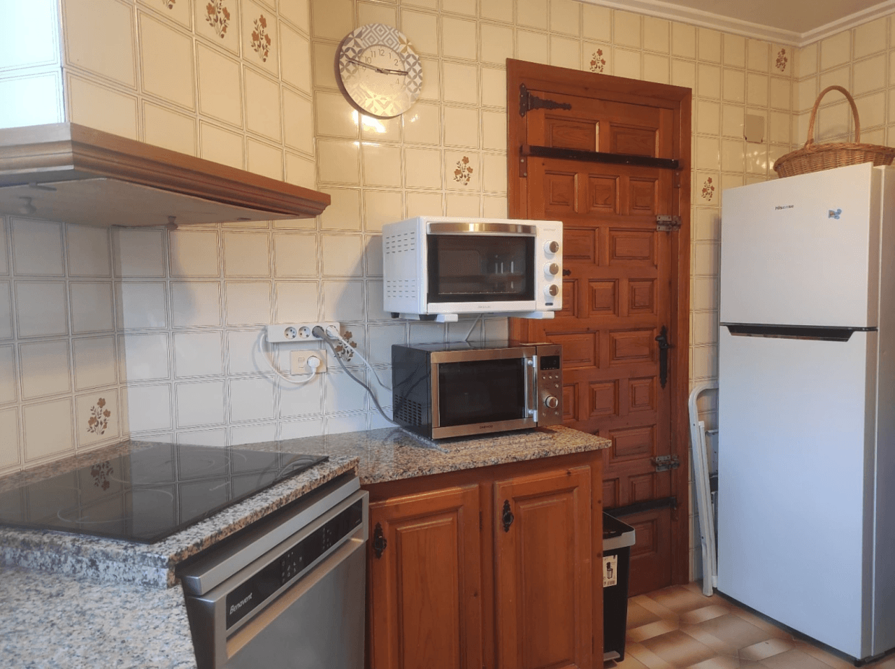 Beach villa with private pool in Oliva