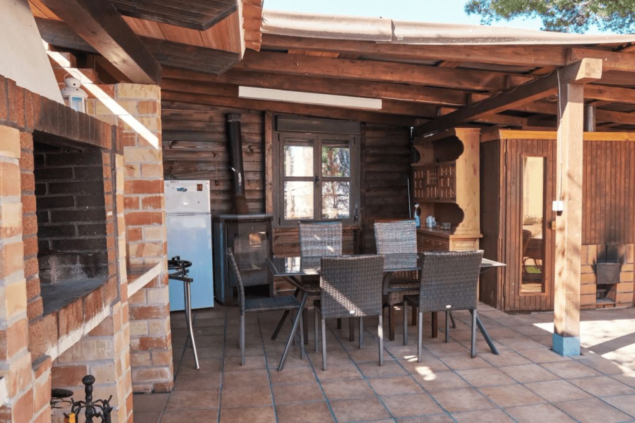 Detached chalet on Almadrava beach, in Dénia.
