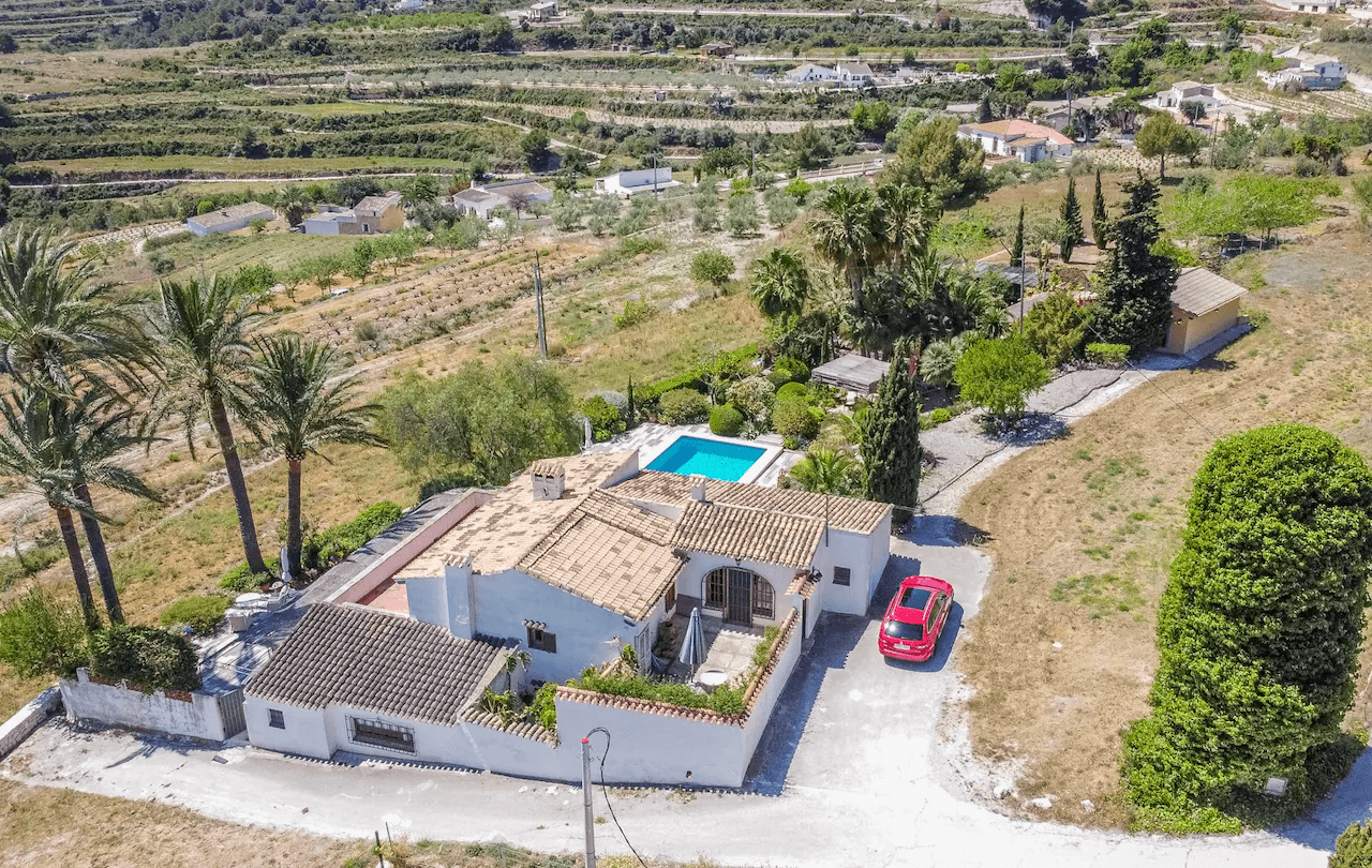 Last Rustic Finca available for sale with sea views in Teulada