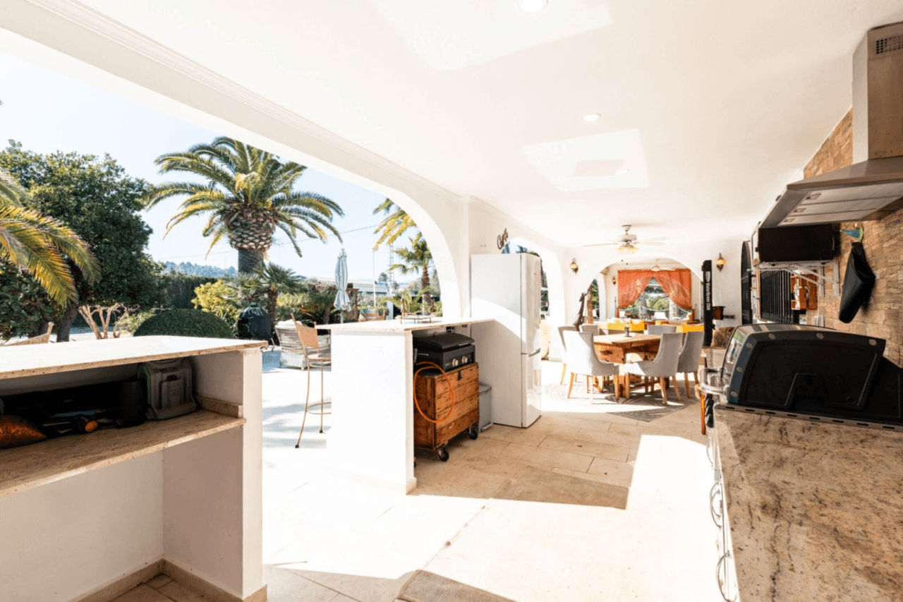 Charming 4-Bedroom Farmhouse for Sale in Teulada