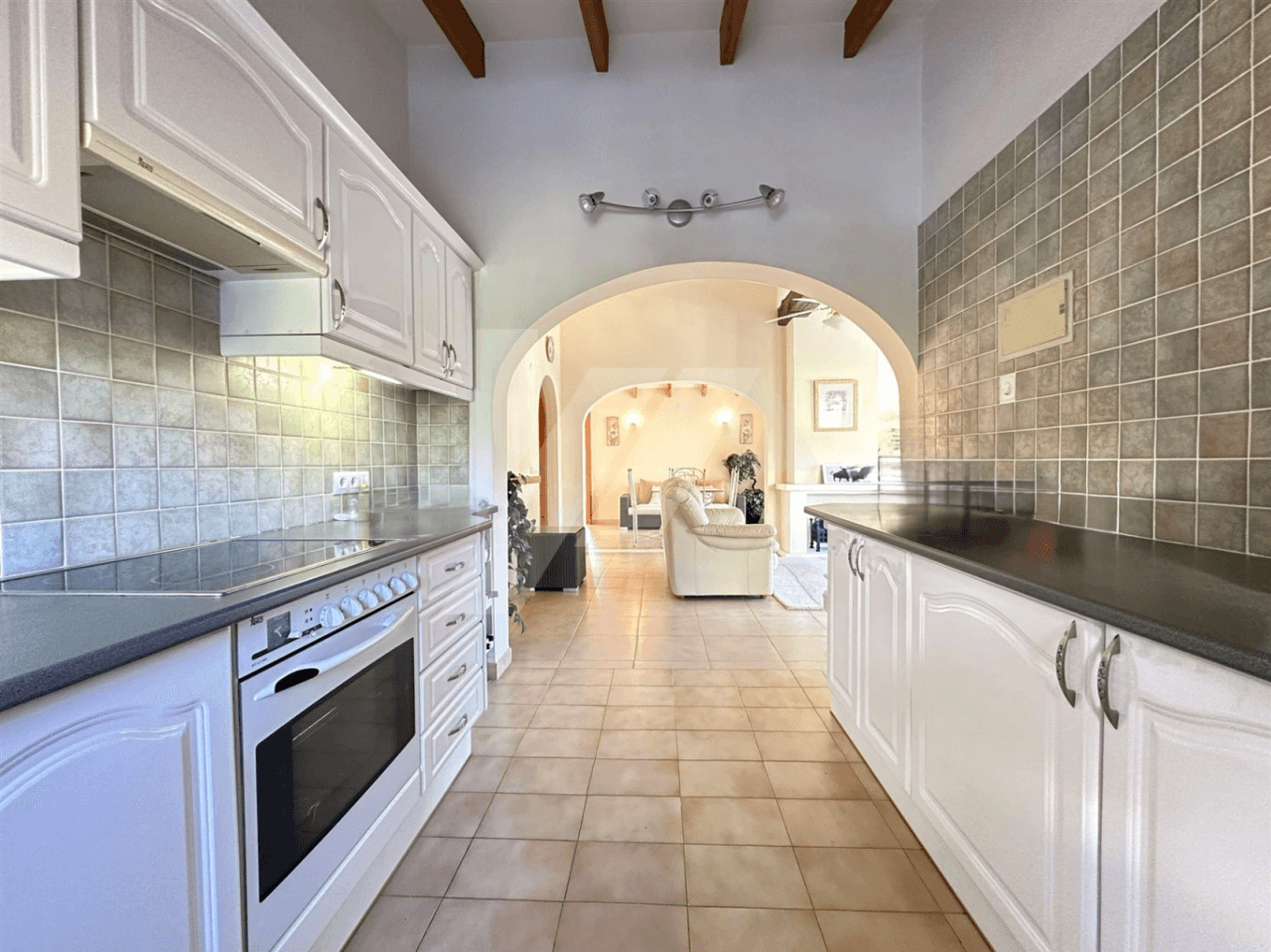 Villa for sale in Benissa, walking distance to Baladrar beach.
