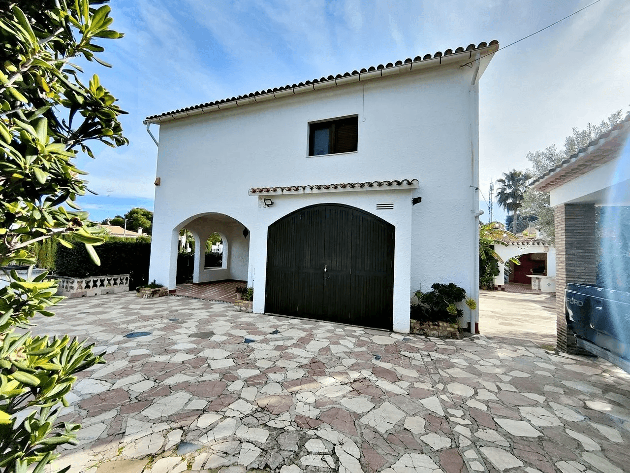 CHALET IN LAS ROTAS