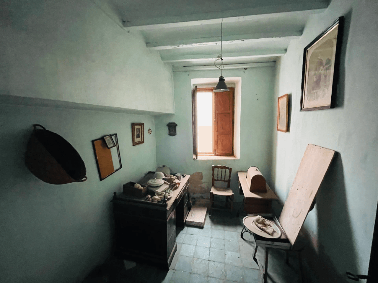 Vergel. Large town house with many possibilities for sale
