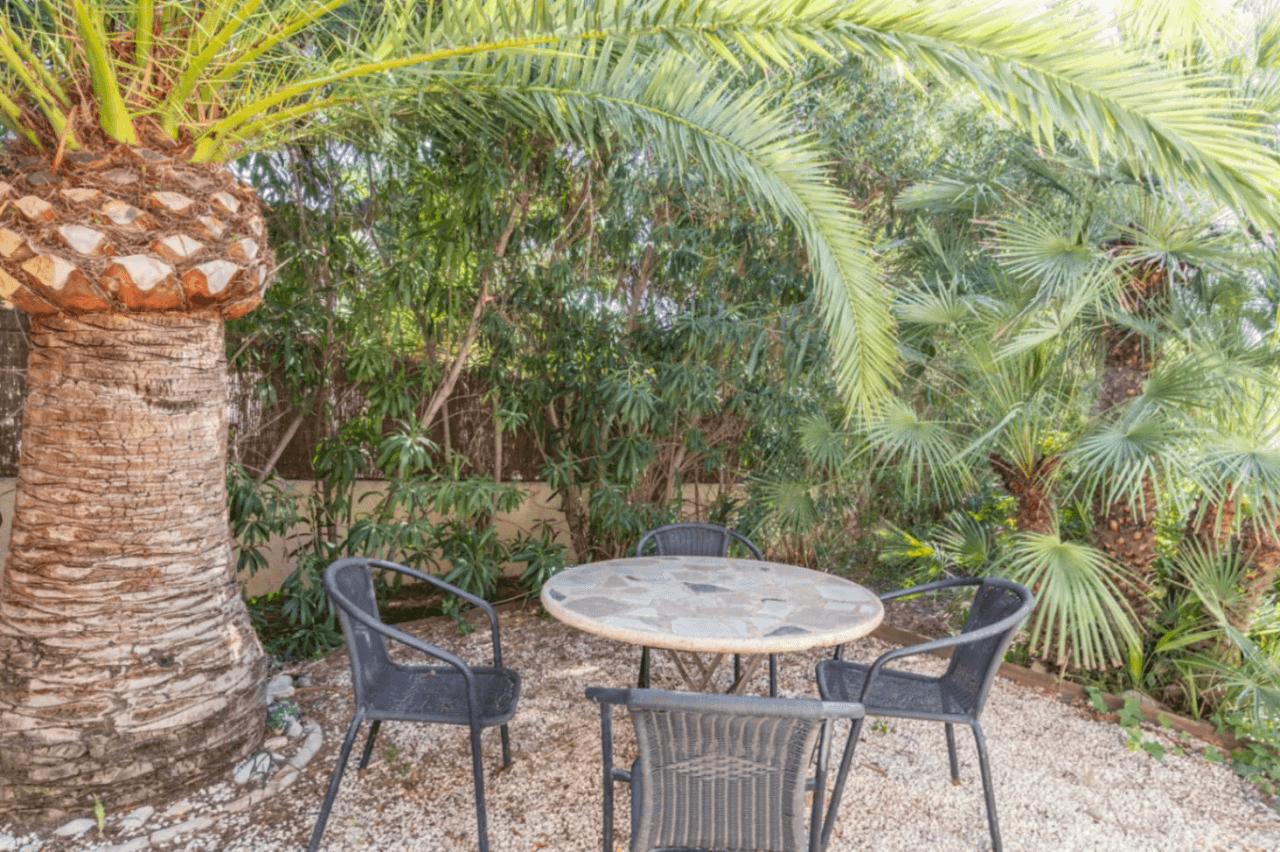 Sale of Villa in Moraira: 4 Bedrooms, Independent Apartment, and Large Private Pool