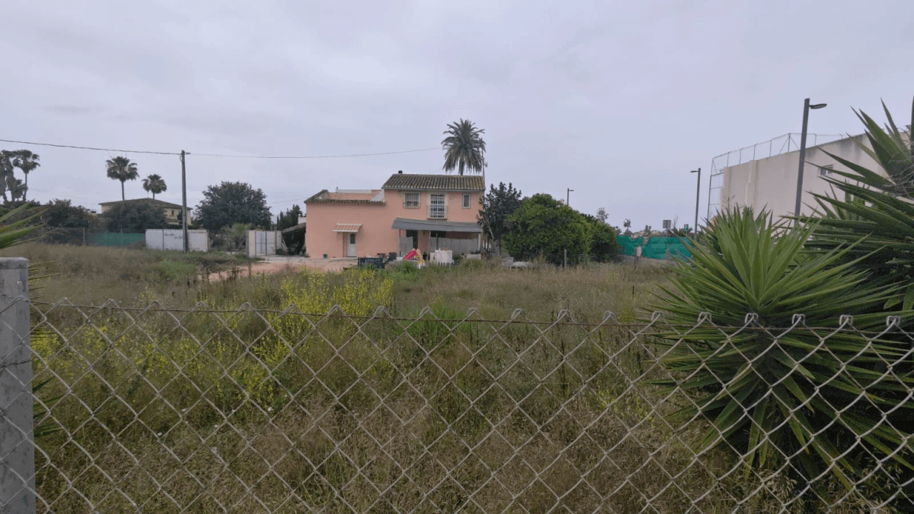 BUILDING PLOT FOR 37 APTS IN DÉNIA