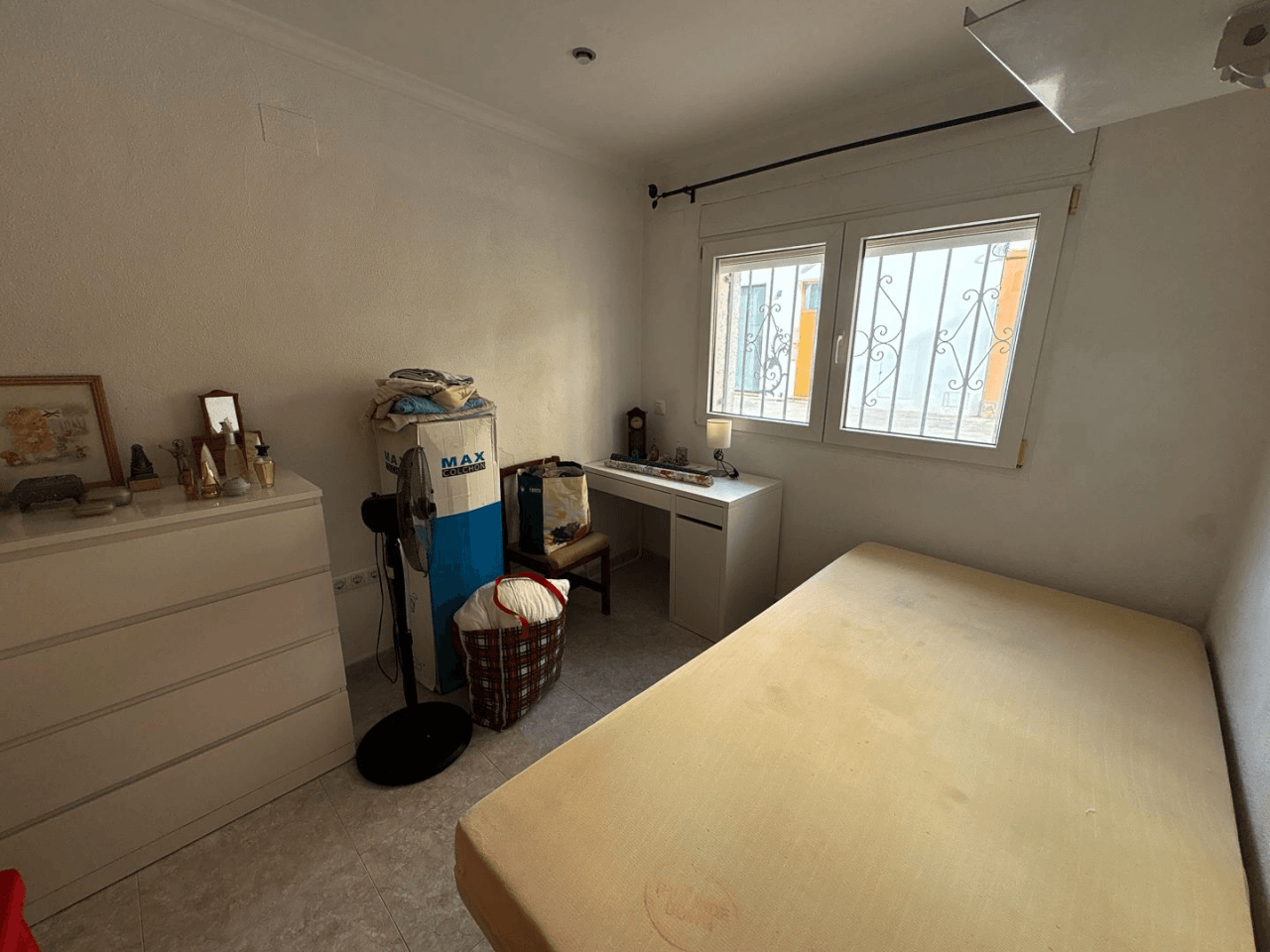 Authentic ground floor house in Baix la Mar: next to the port and the gastronomic heart of Dénia.