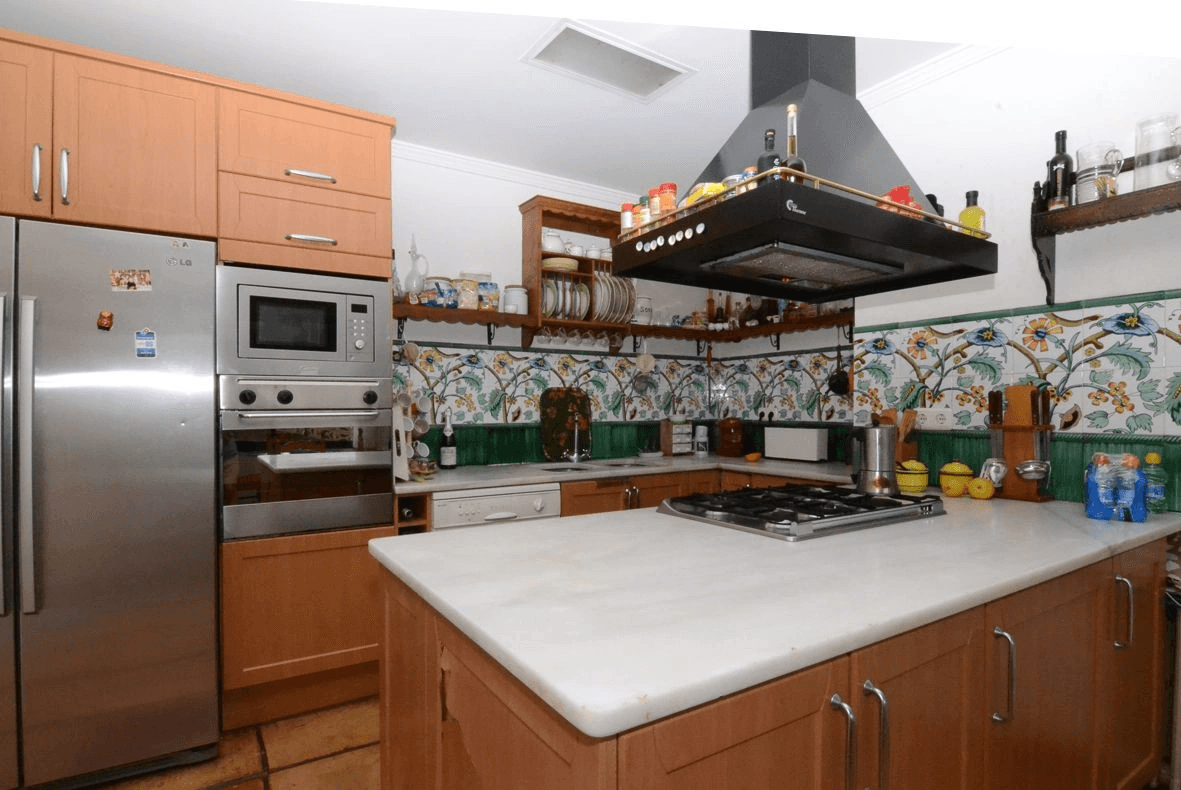 Great manor villa in Las Rotas.