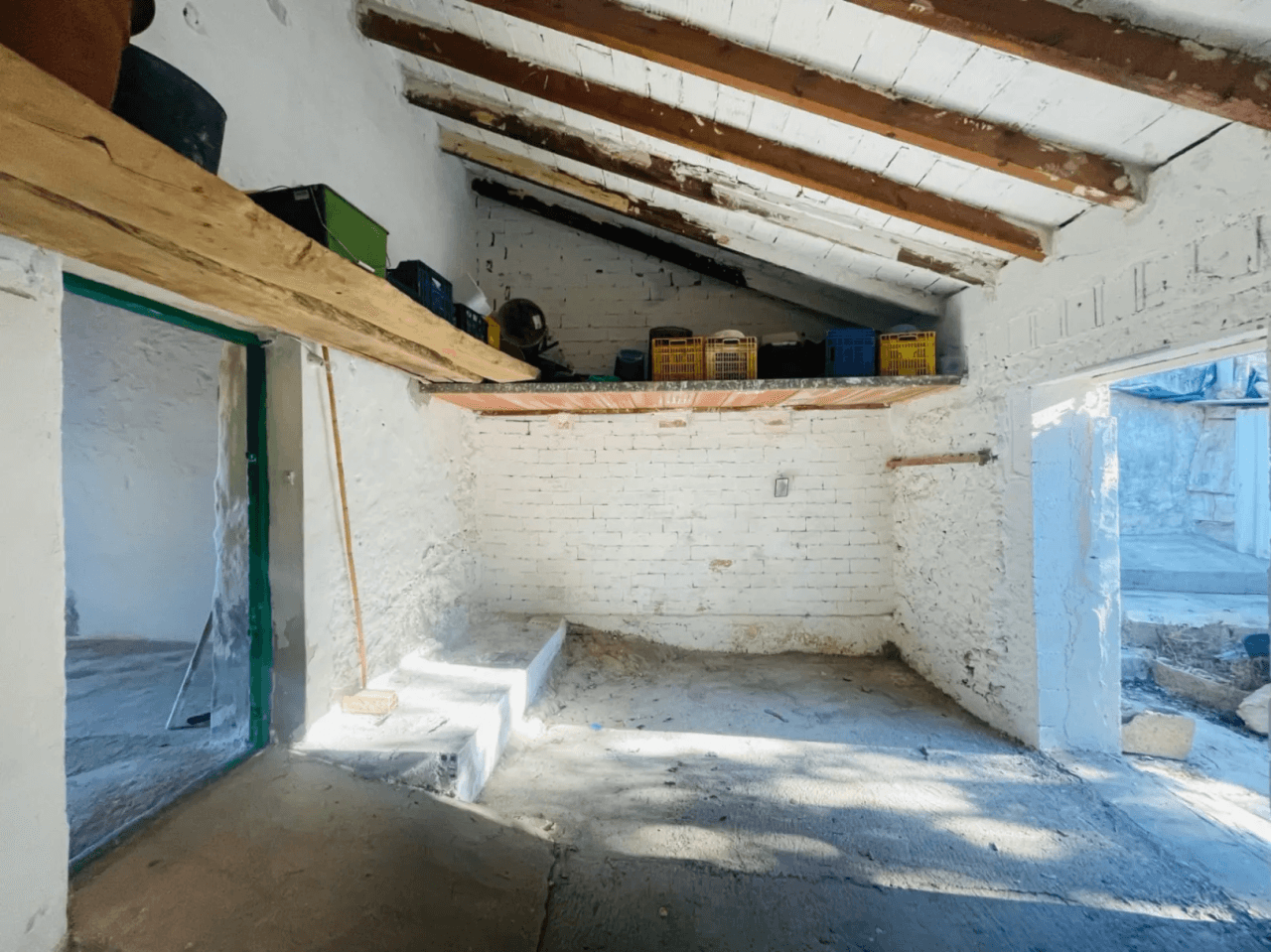 Country house in Rotas area with plot of 12000m2.