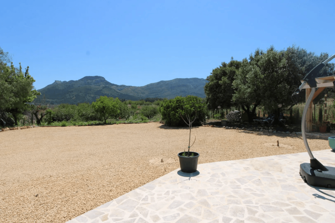 Spectacular style finca villa for sale in Alcalali
