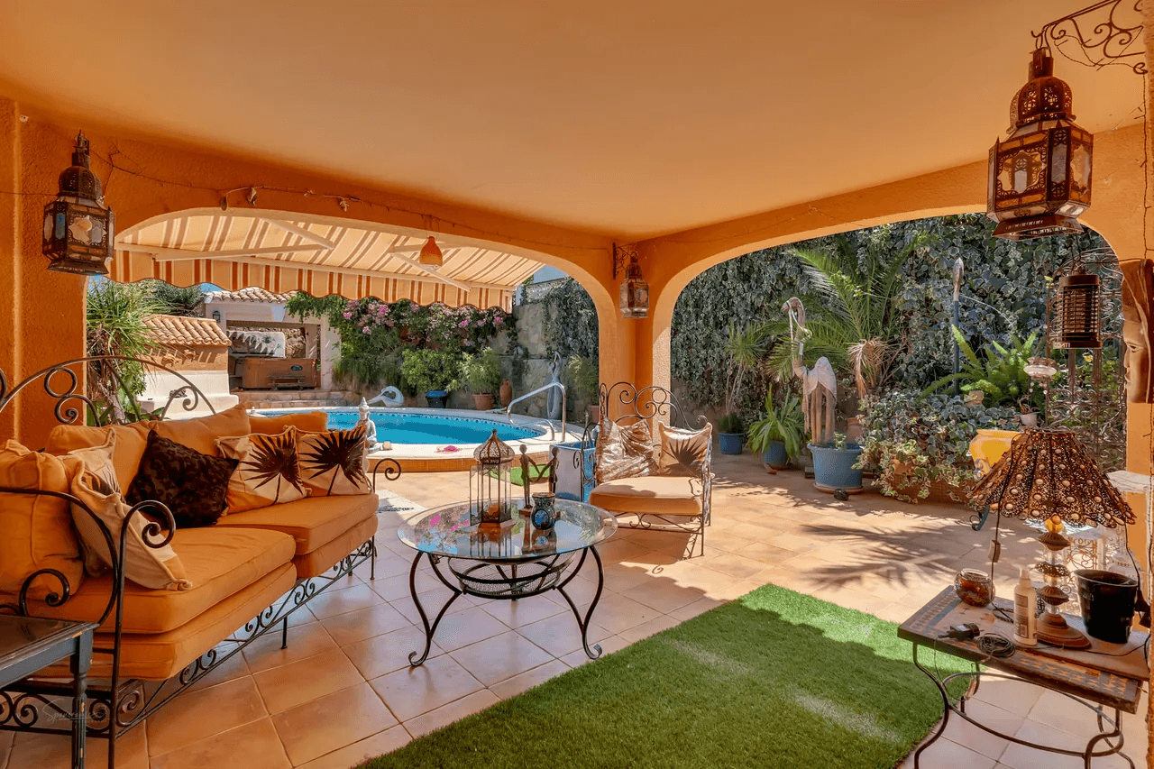Villa for sale in Orba