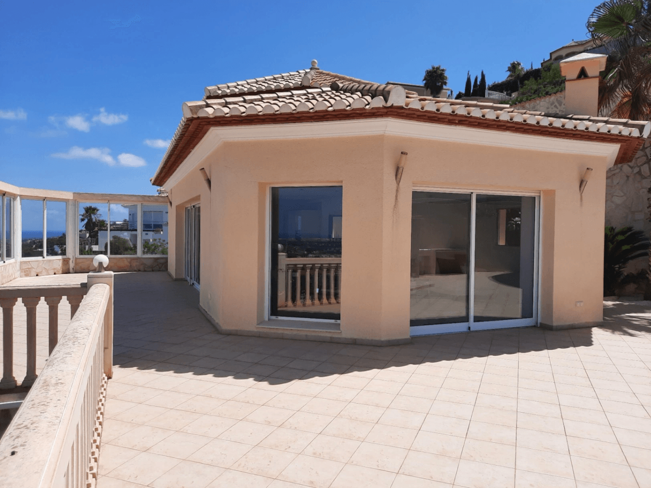 HOUSE IN BENIMAQUIA