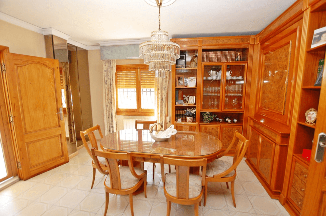 Villa for sale in Pego
