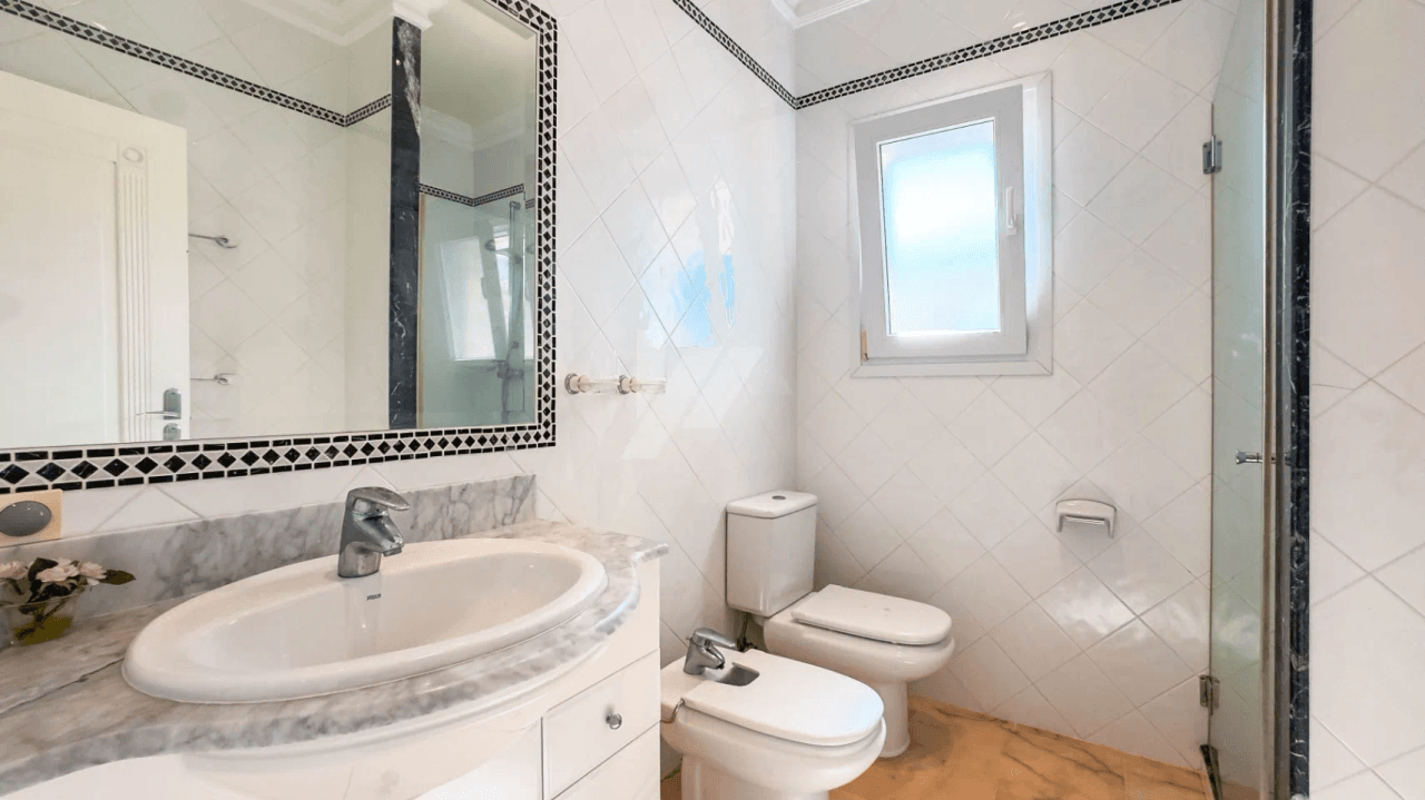 Luxury villa for sale in Moraira with sea views.