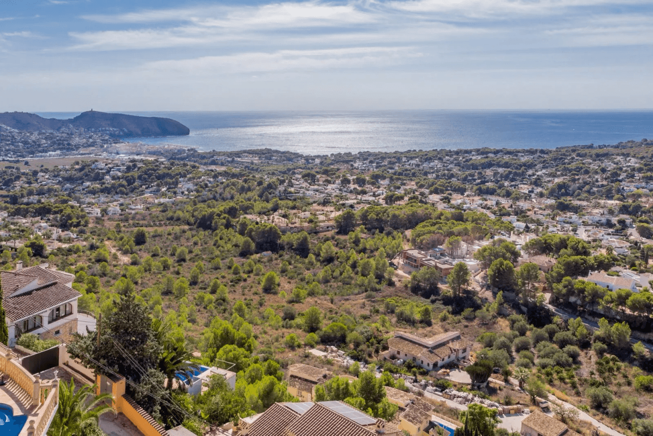 Villa de 3 chambres avec des vues spectaculaires sur la mer à vendre à Benimeit - Moraira, Costa Blanca.