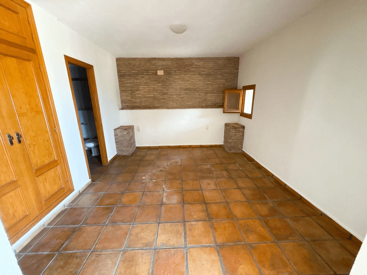 Stunning villa with sea views in Dénia.