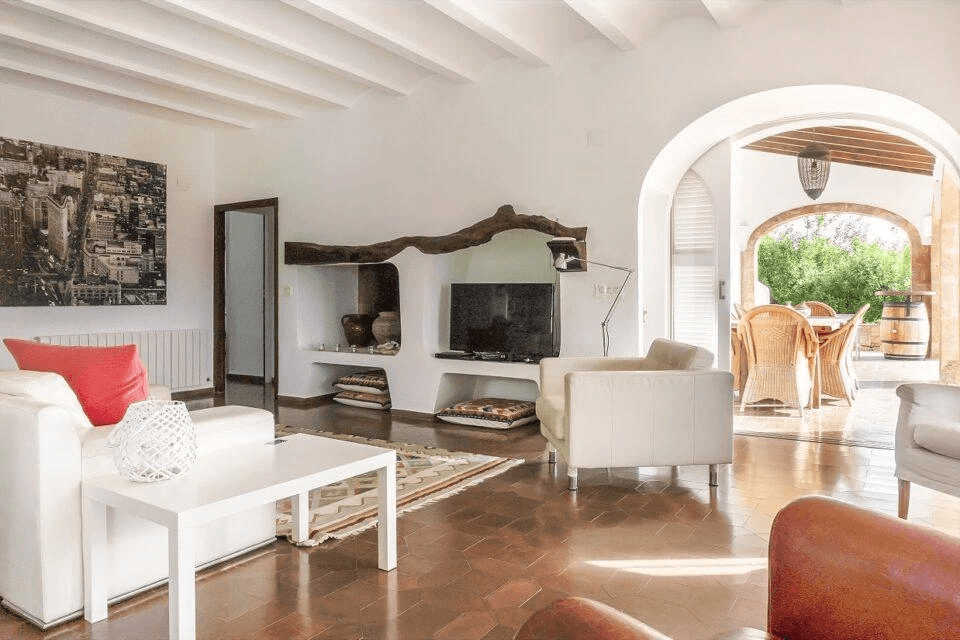 Villa in Jávea with Sea and Montgó Views