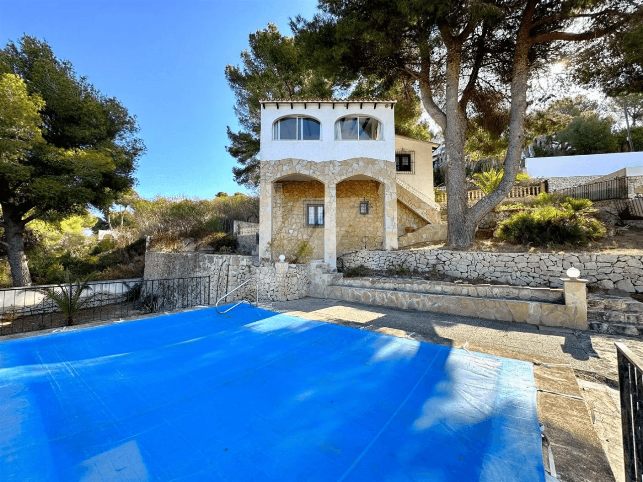 Villa à vendre avec vue sur la mer à Paichi, Moraira.