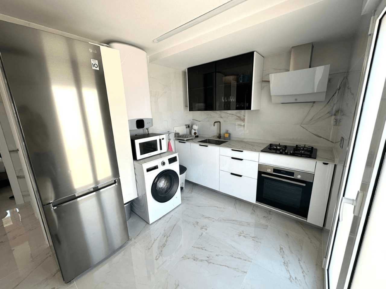Renovated 2-bedroom apartment in the center of Denia