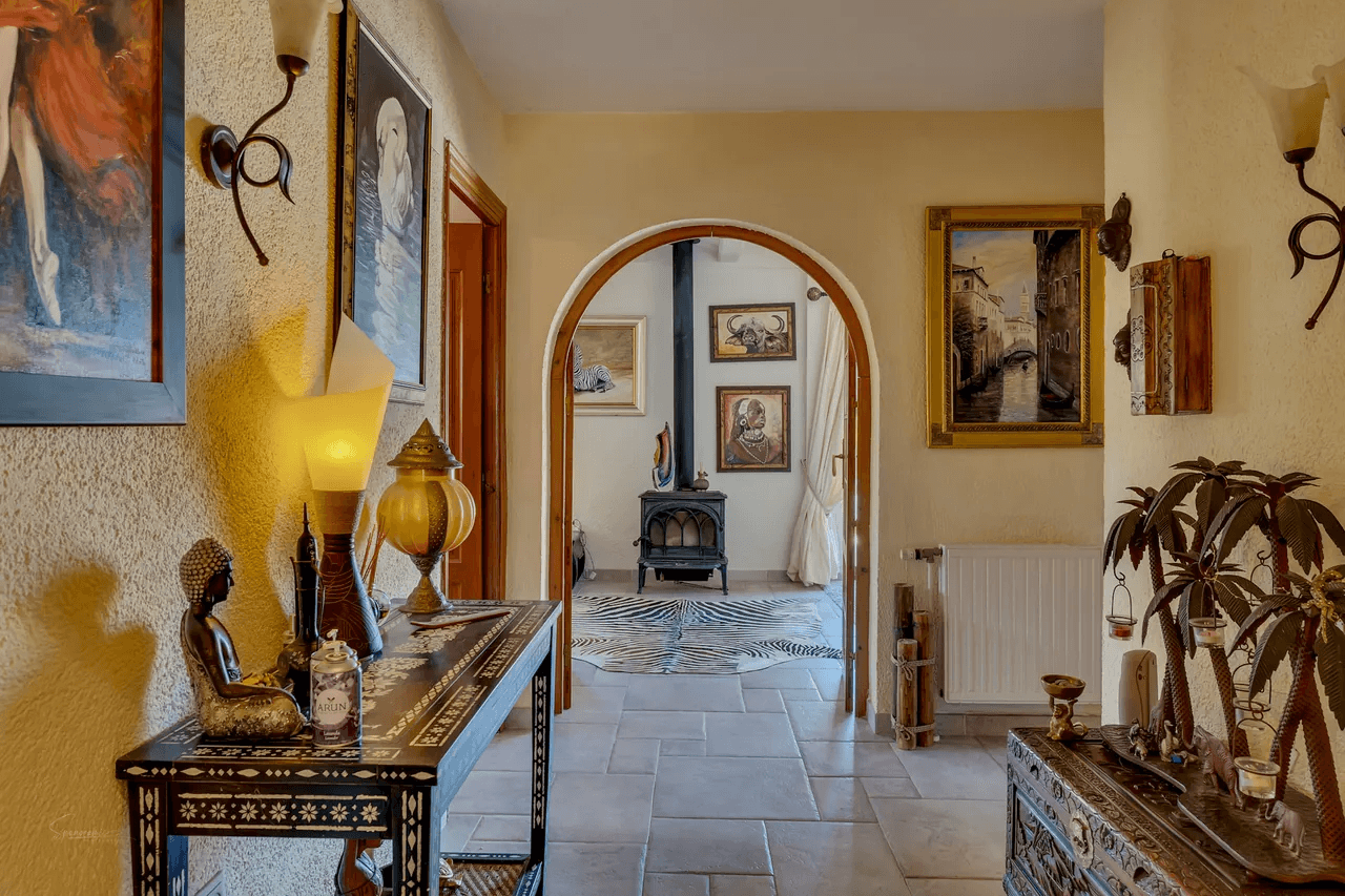 Villa for sale in Orba