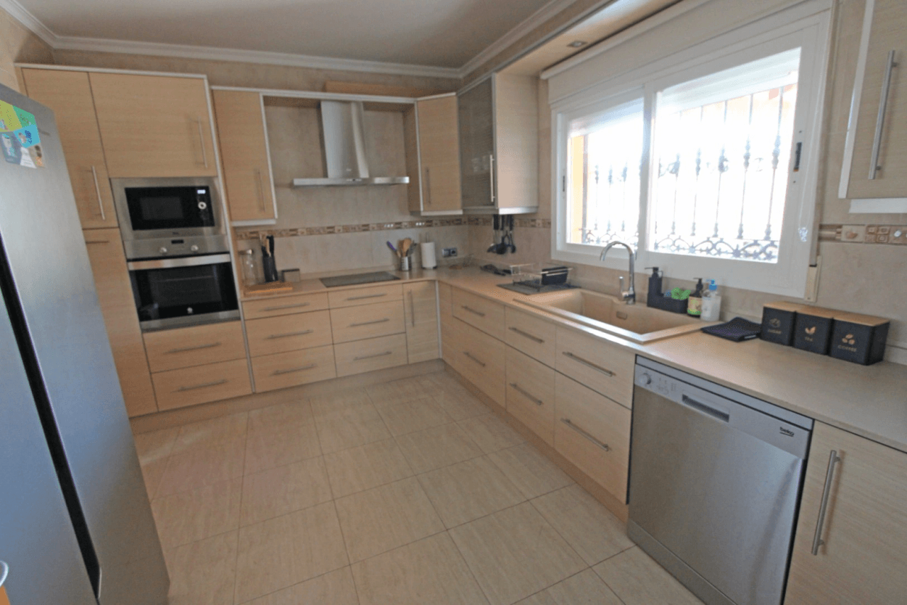 Villa for sale in Orba with fantastic views