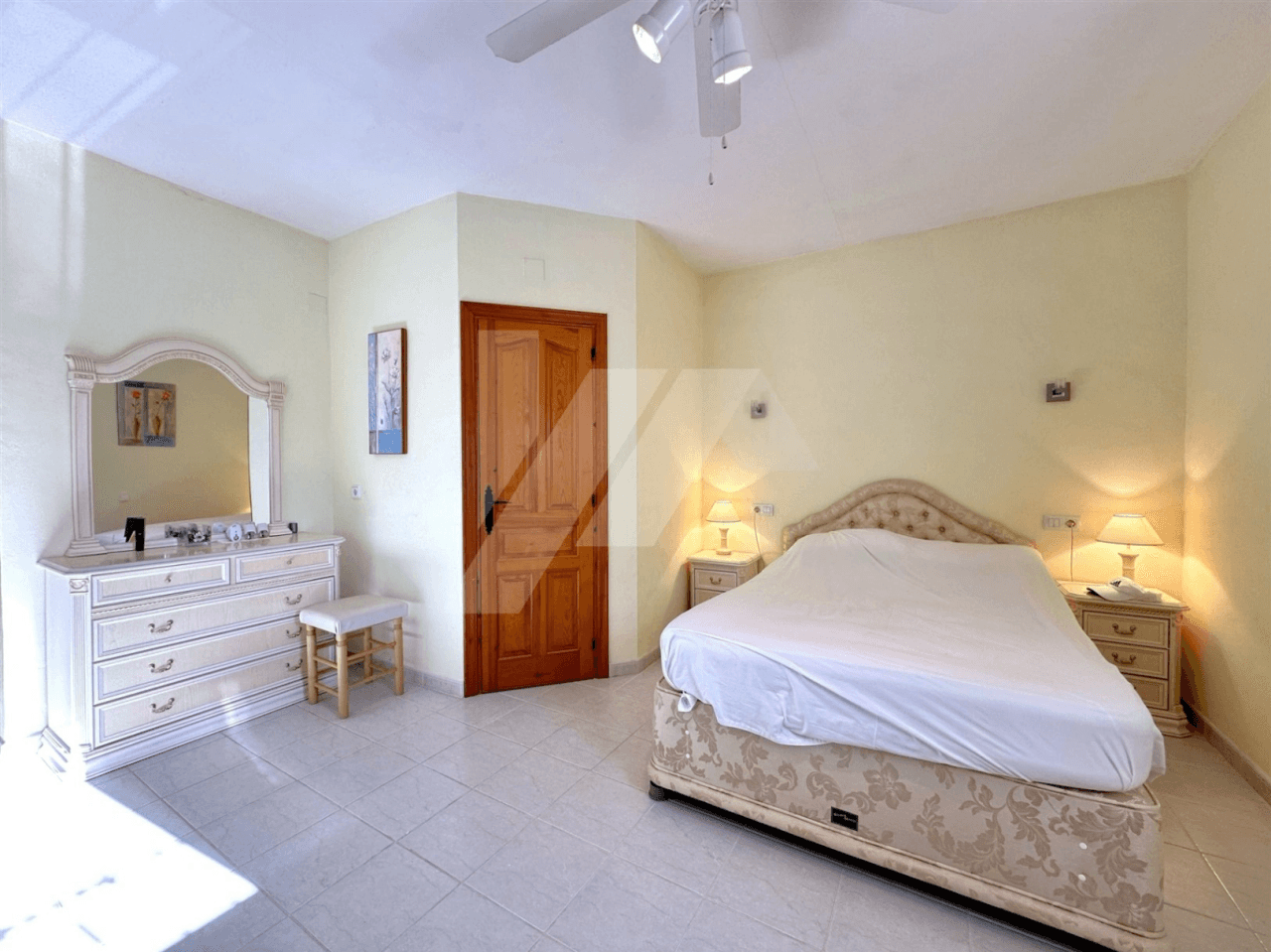 Villa for sale in Benissa, walking distance to Baladrar beach.