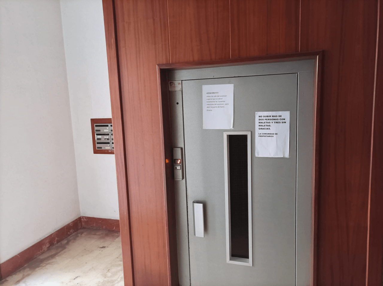 SPACIOUS DOWNTOWN APARTMENT NEAR PUERTO DÉNIA