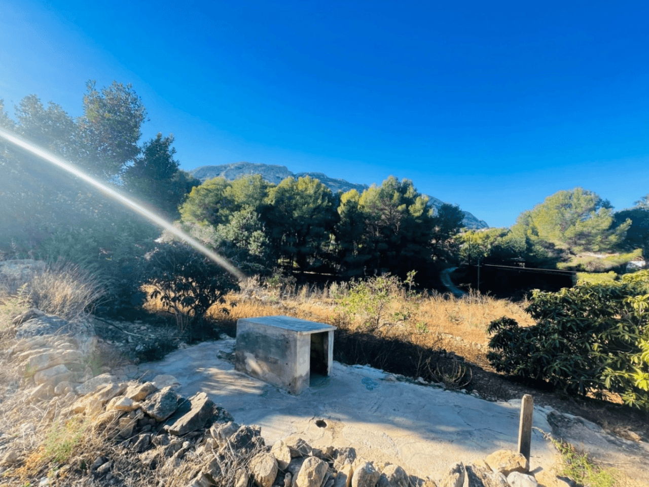 Country house in Rotas area with plot of 12000m2.