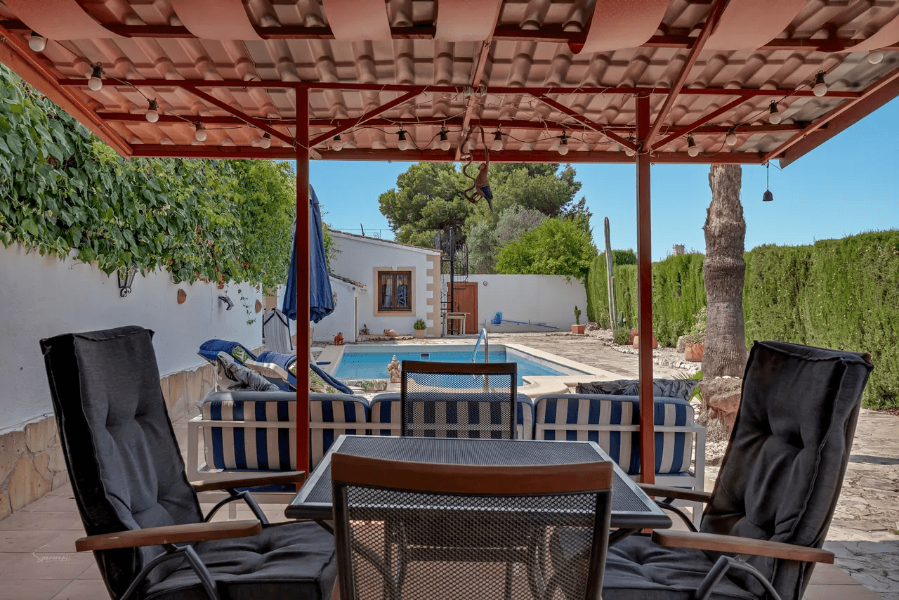 Finca for sale in Teulada