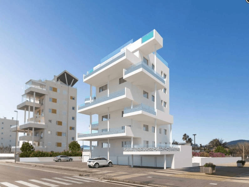 New build apartments in Oliva beach