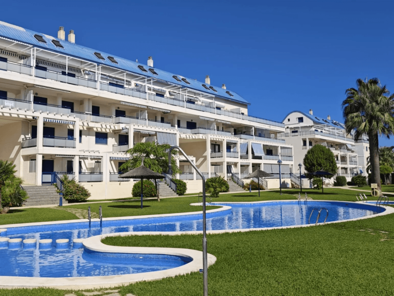 ATICO DUPLEX PRIMERA LINEA PLAYA EN DENIA