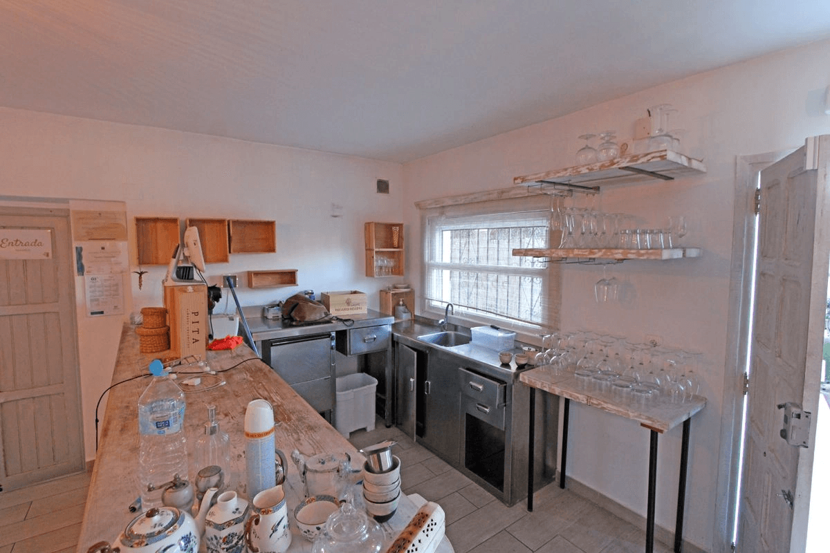 Villa with restaurant and house in Las Rotas