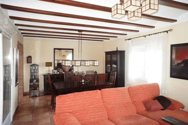 Villa for sale in Pedreguer