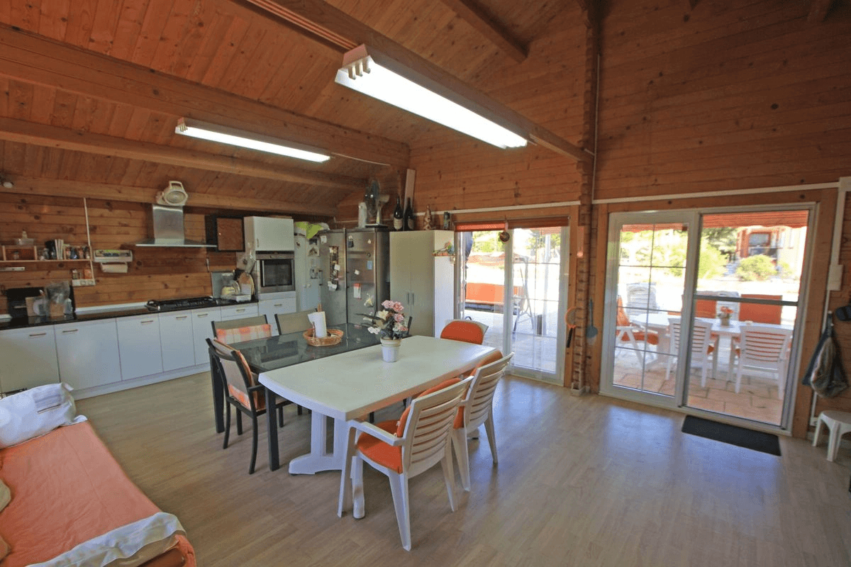 Finca-Villa of 11.310 m2 at 400 m from the beach