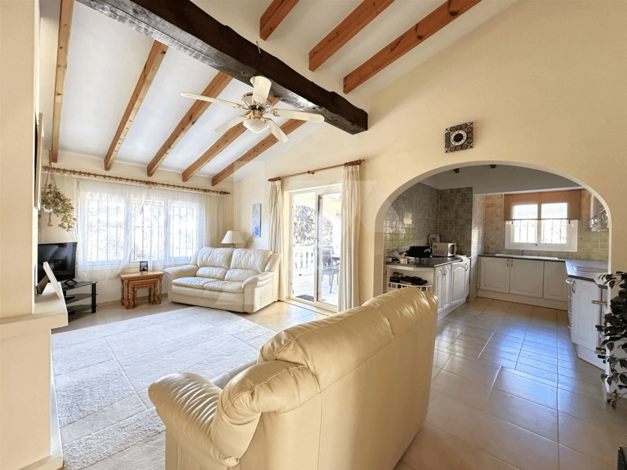 Villa for sale in Benissa, walking distance to Baladrar beach.