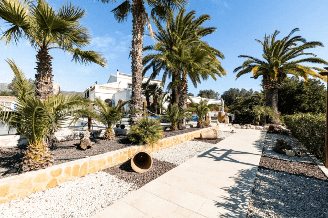 Charming 4-Bedroom Farmhouse for Sale in Teulada