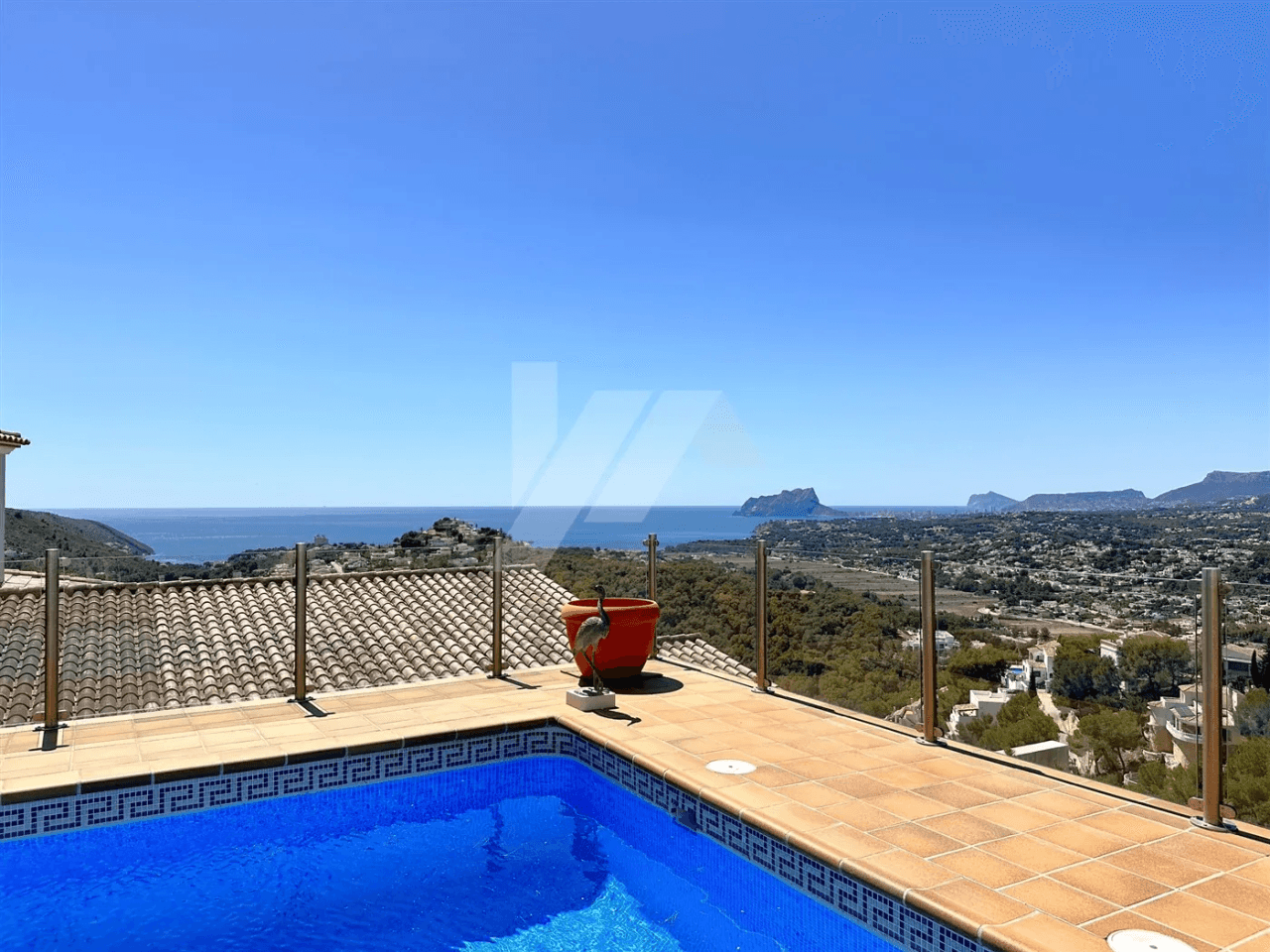 Exceptional Villa for Sale with Sea Views in Moraira.