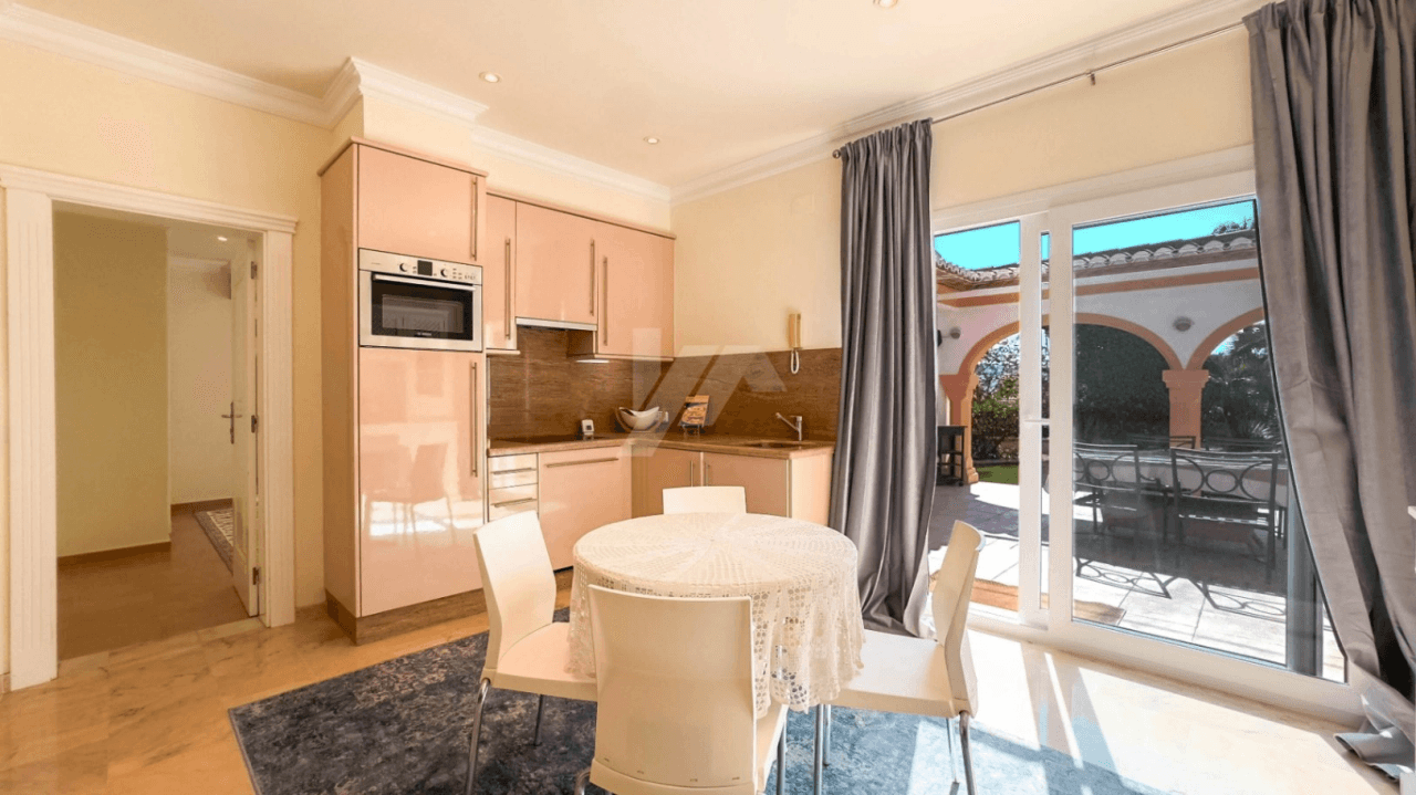 Luxury villa for sale in Moraira with sea views.