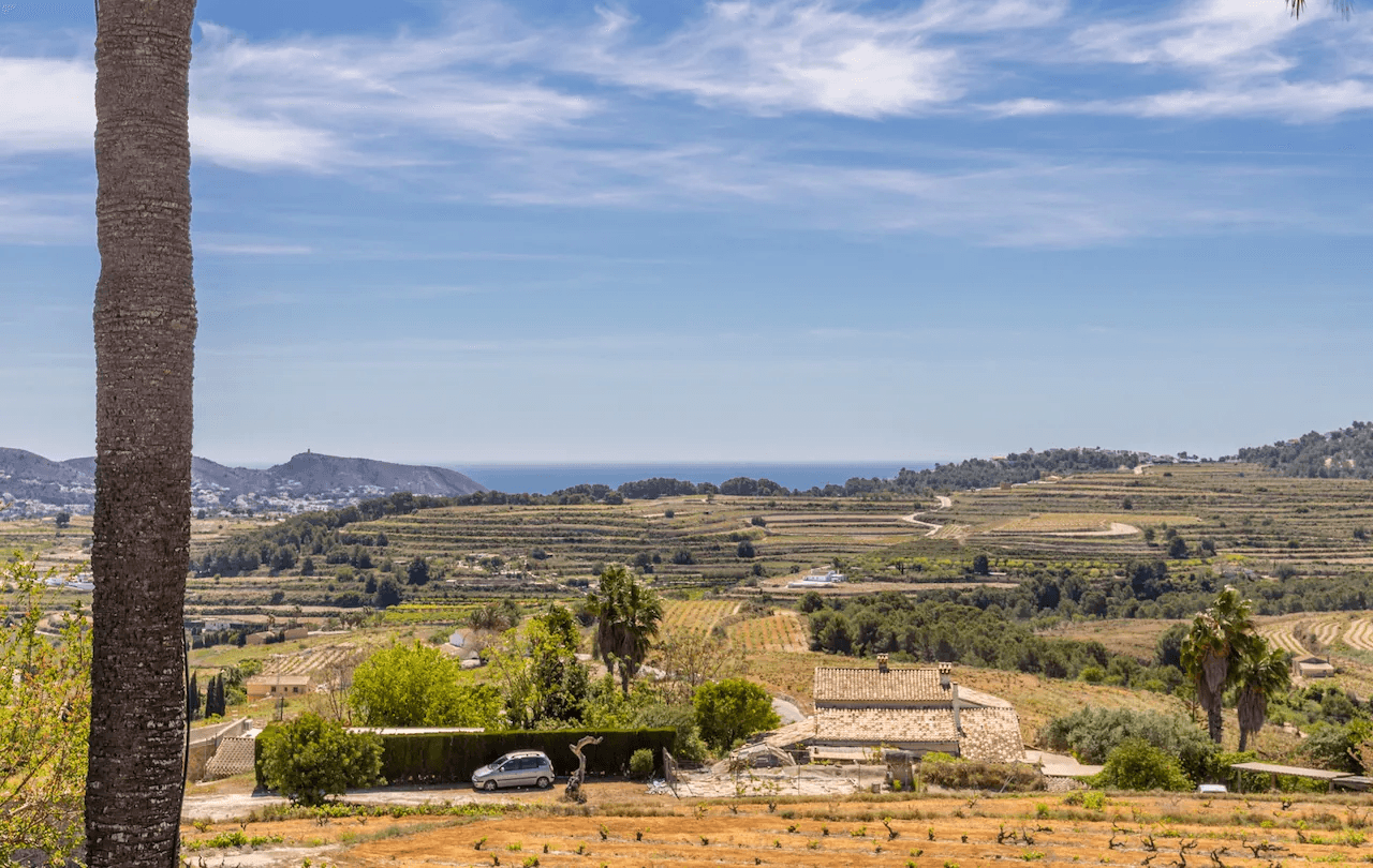 Last Rustic Finca available for sale with sea views in Teulada