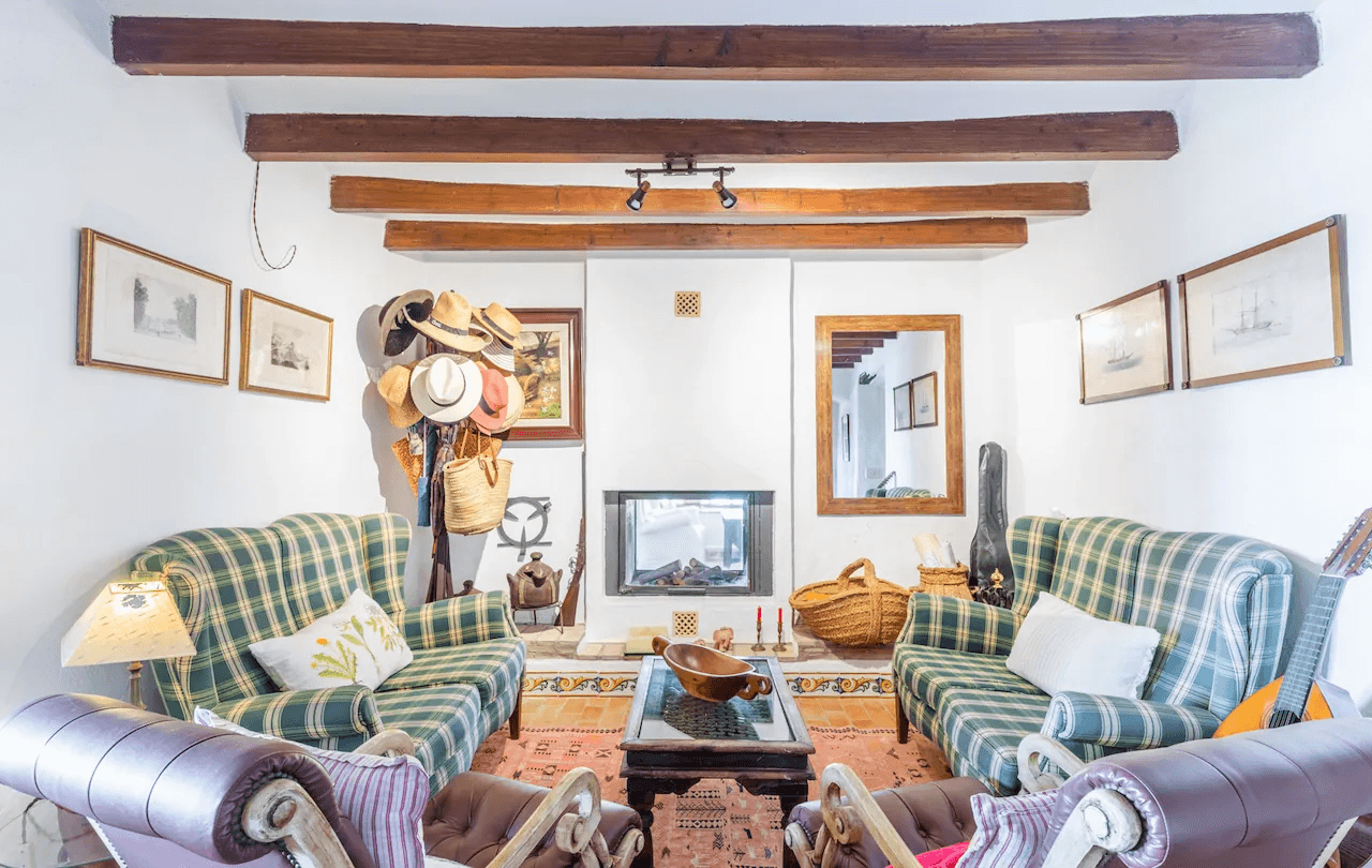 Last Rustic Finca available for sale with sea views in Teulada