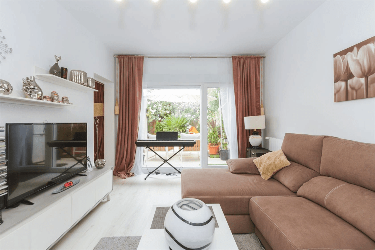 Bungalow with communal pool in Pedreguer