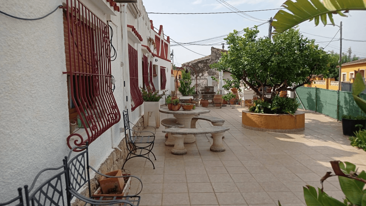 Vergel. Country house for sale with land of 390m2