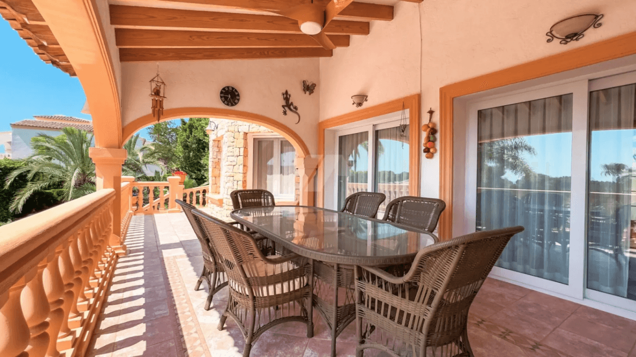 Luxury villa for sale in Moraira with sea views.