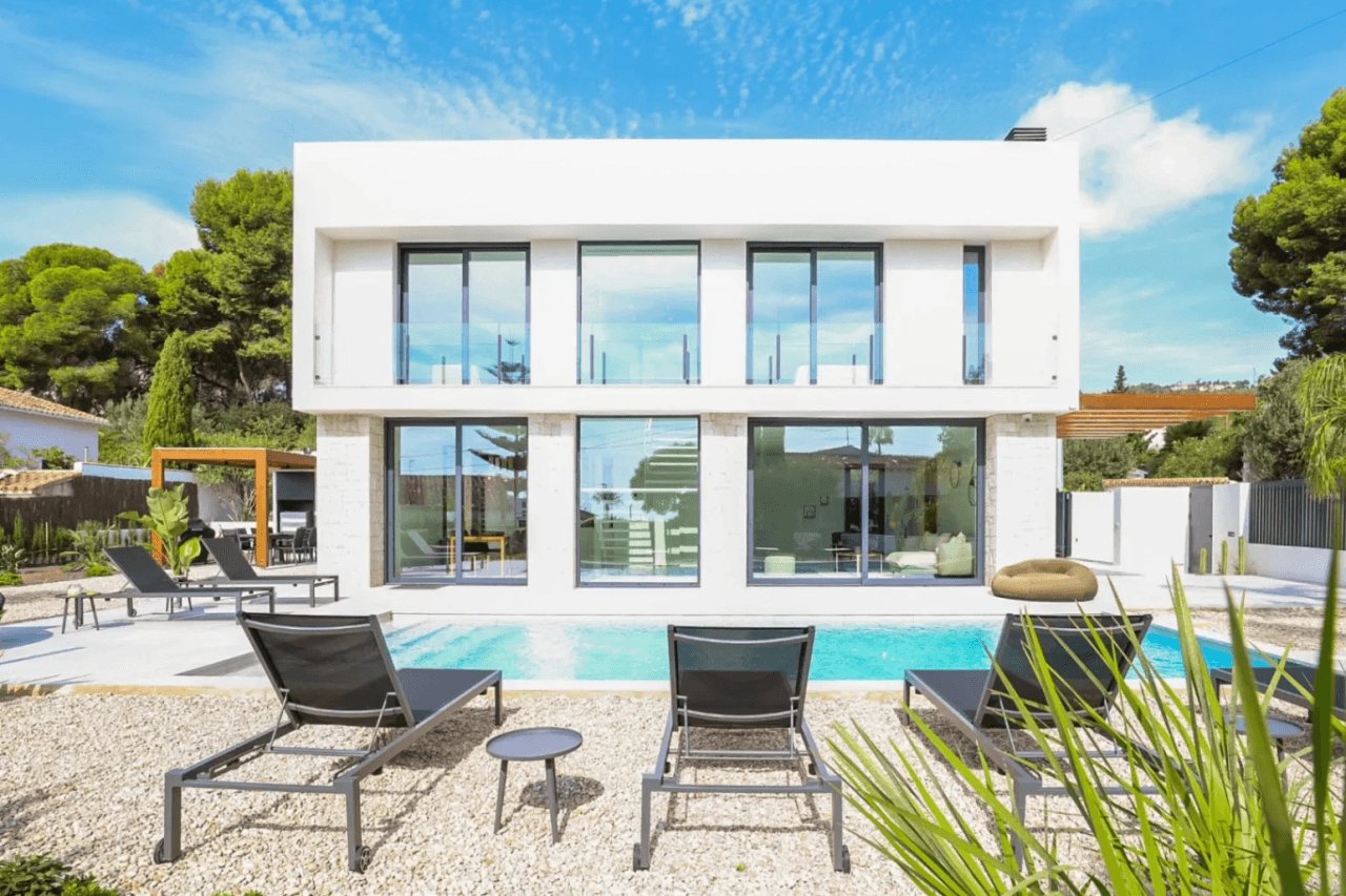 Beautiful new build villa with sea views in Benissa just 2 minutes from the beach