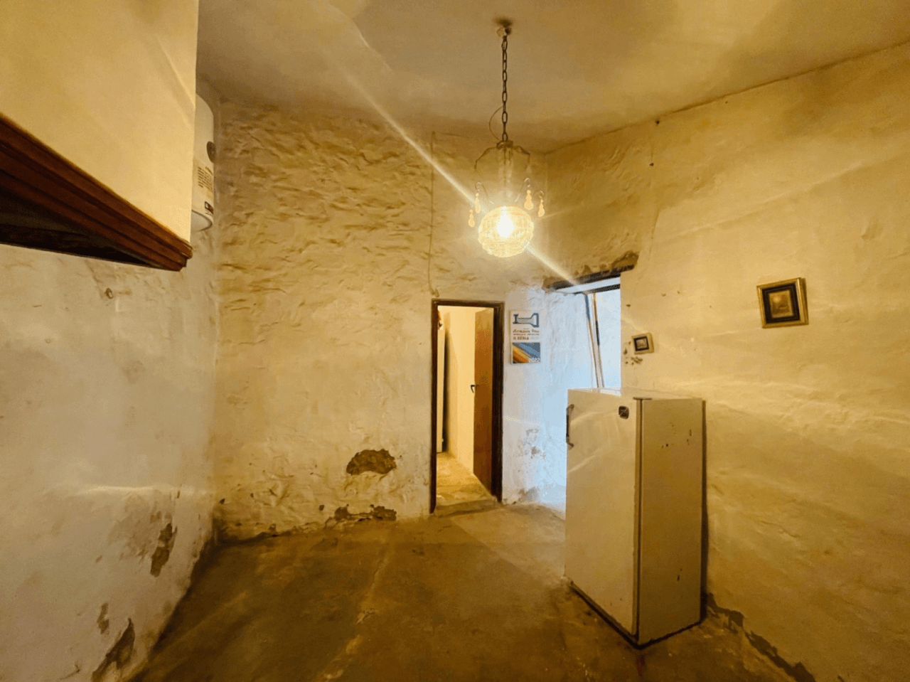 Country house in Rotas area with plot of 12000m2.